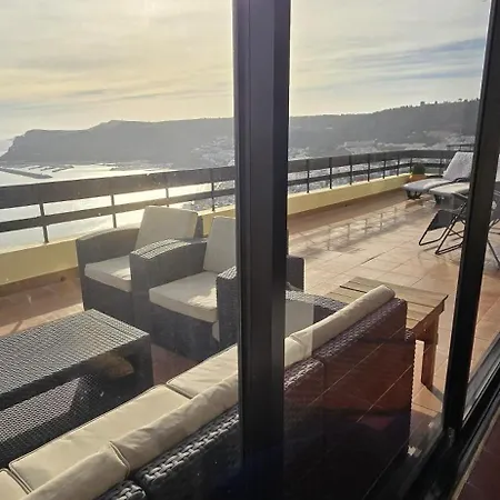 דירה With A Stunning View Over *