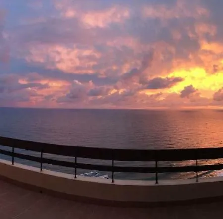 Apartment With A Stunning View Over Sesimbra