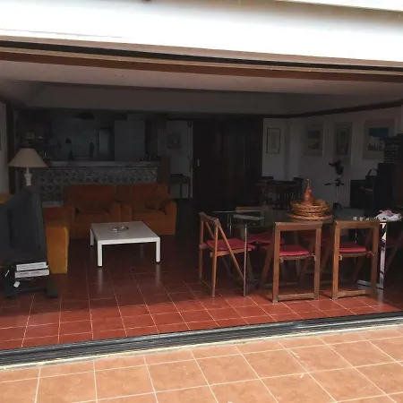 With A Stunning View Over Apartment Sesimbra