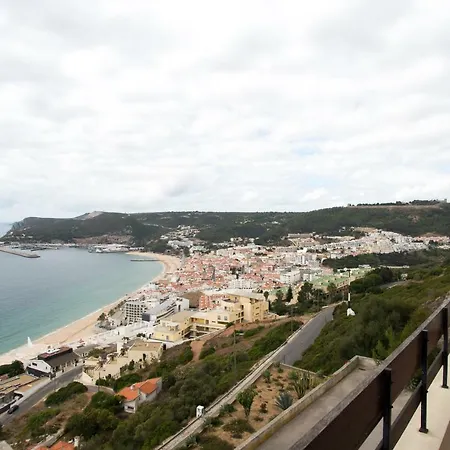 With A Stunning View Over * Sesimbra