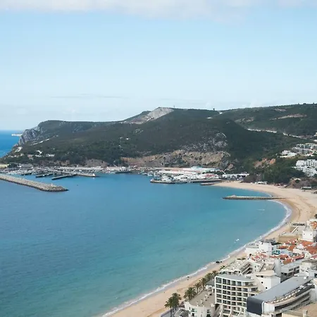 With A Stunning View Over * Sesimbra