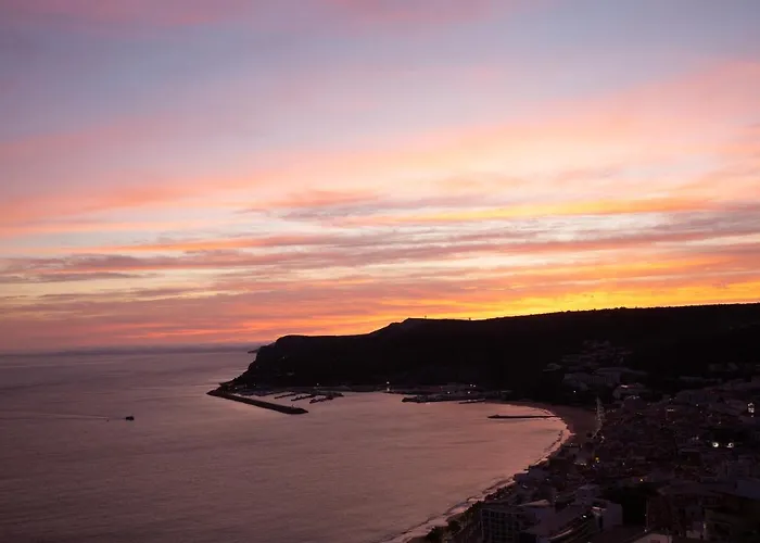 With A Stunning View Over Διαμέρισμα *
