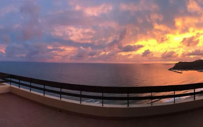 アパート With A Stunning View Over セシンブラ