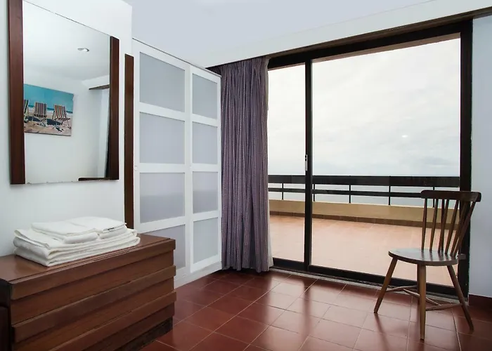 With A Stunning View Over Διαμέρισμα Σεσίμπρα